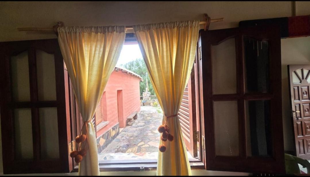 Hostal Paseo De Los Colorados Пурмамарка Номер фото